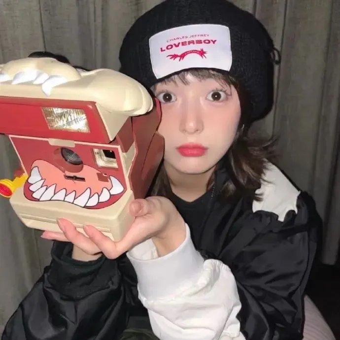 独臂神尼 海报
